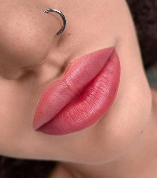 LIPS - PINK OPAL