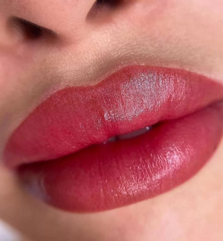 LIPS - PINK OPAL