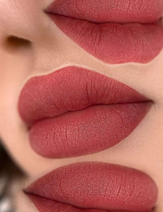 LIPS - PINK OPAL